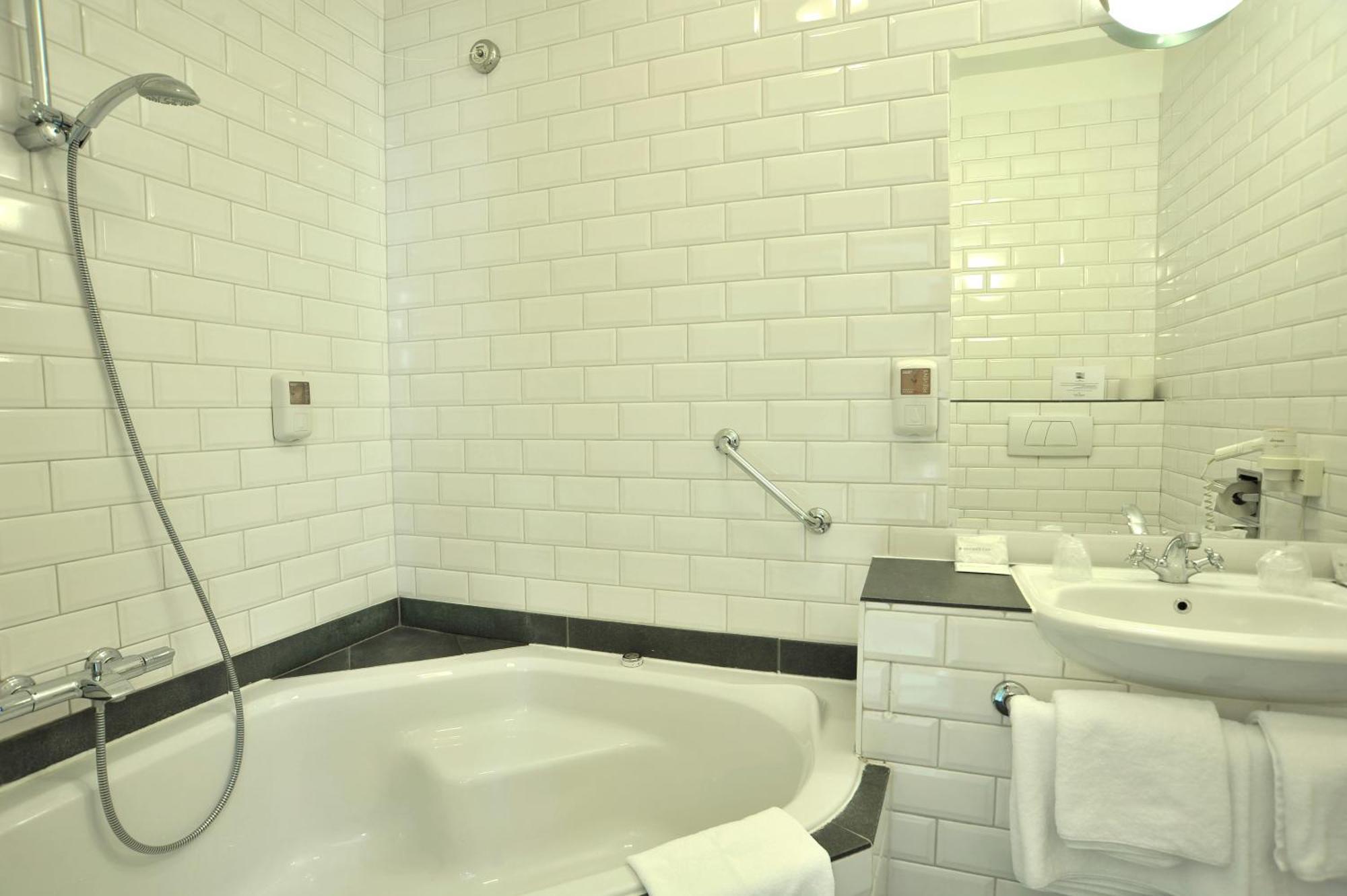 Mastbosch Twin Room Whirlpool